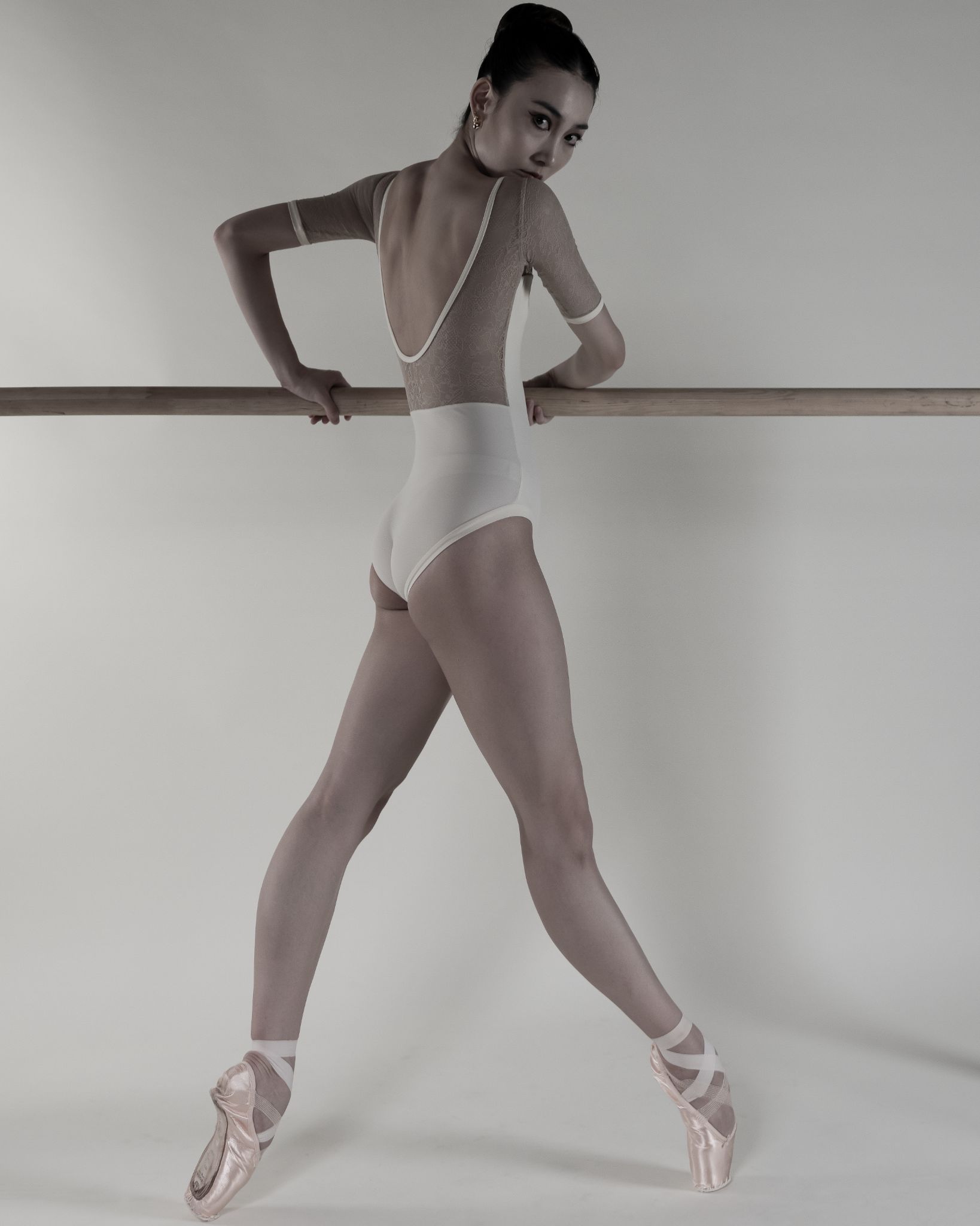 Qian Liu at the barre 2